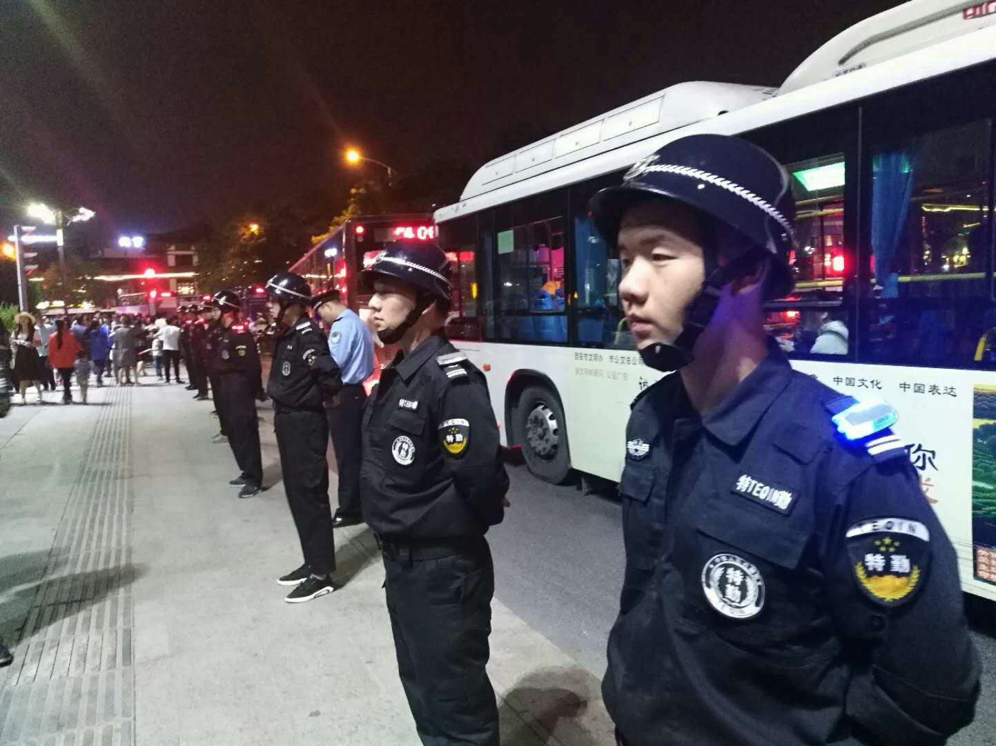 崗位隊(duì)員.jpg