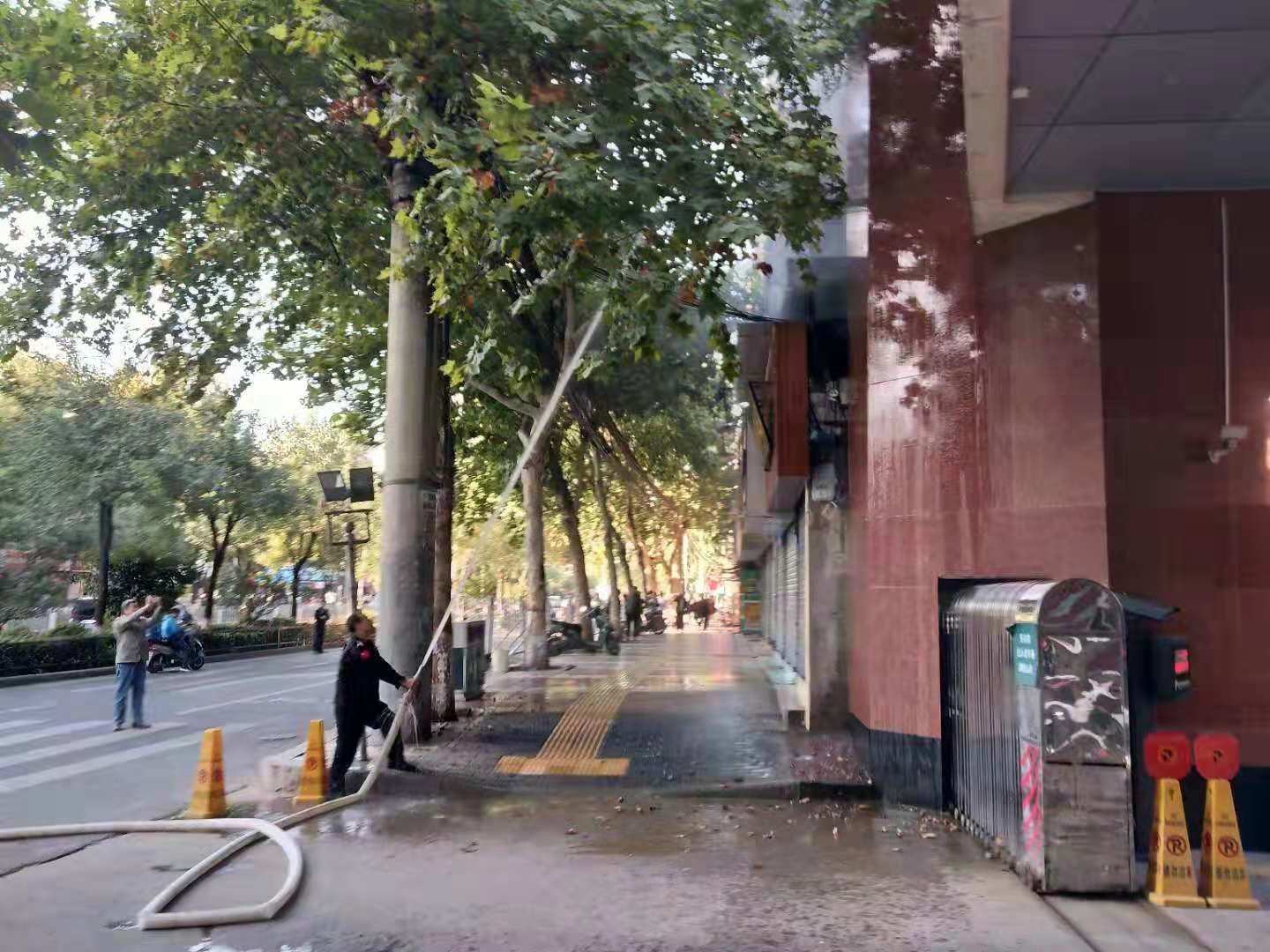 南區(qū)救火-1.jpg