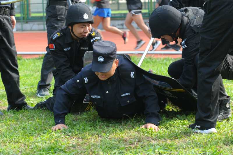 王增超擒拿訓(xùn)練.jpg 王增超擒拿訓(xùn)練.jpg